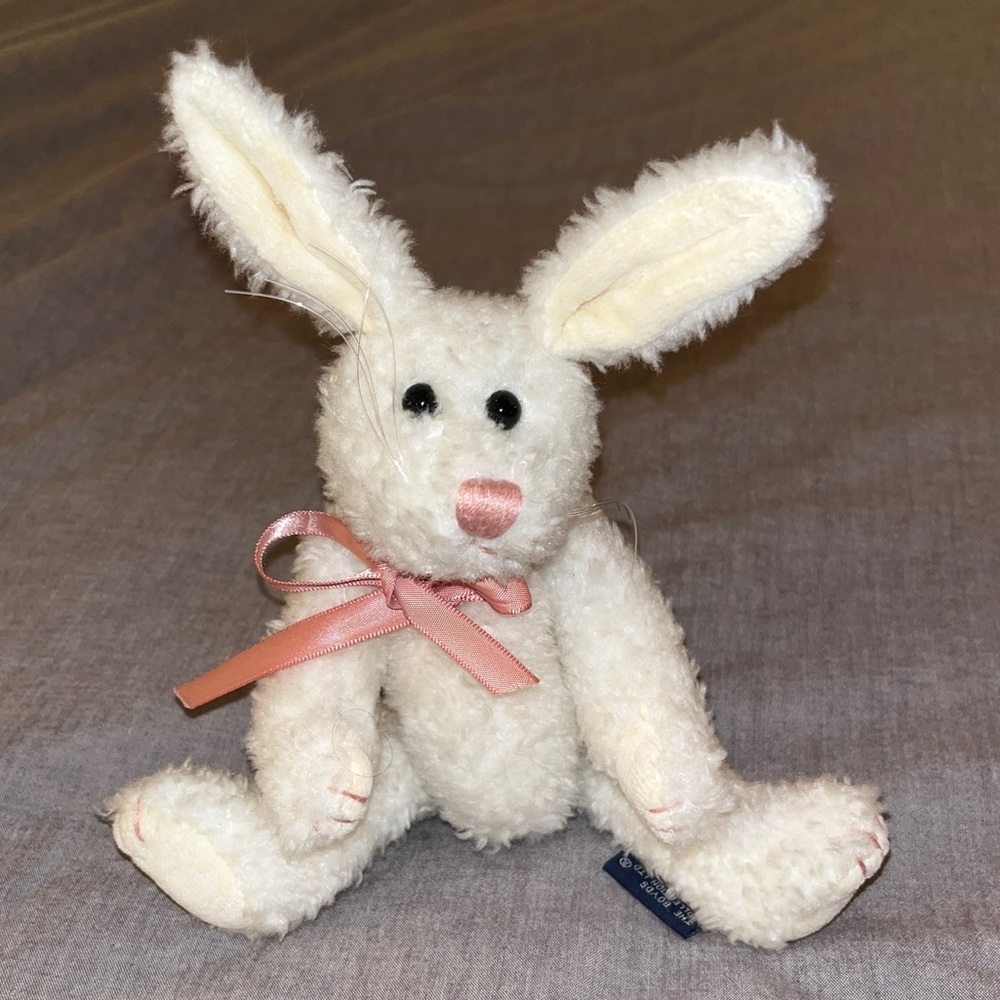 The Boyd’s Collection White Rabbit
